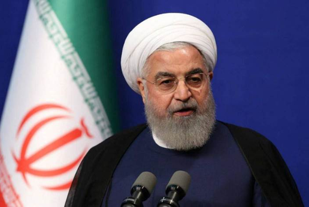 روحاني يتعهّد بتجاوز أزمة كورونا بأقلّ الأضرار
