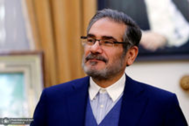 شمخانی در دیدار با نخست وزیر عراق :حمایت ایران از استقرار سریع دولت مورد حمایت مردم در عراق