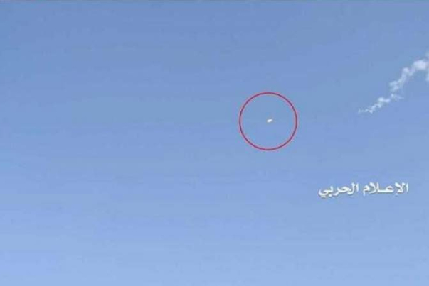 الدفاعات الجوية اليمنية تتصدى لطائرتين F16 معاديتين في سماء الجوف