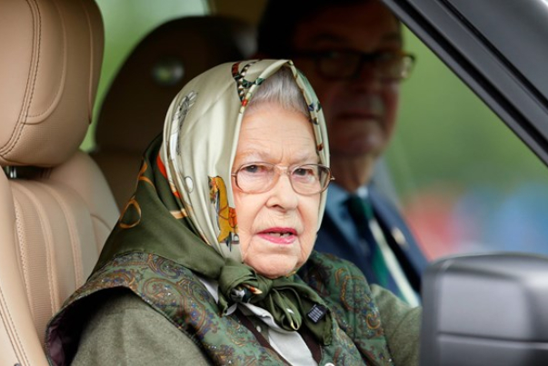 انتقال ملکه انگلیس از کاخ سلطنتی و ابتلای همسر نخست‌وزیر اسپانیا