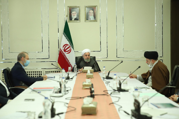 الرئيس الايراني يؤكد ضرورة تنمية الوعي لمواجهة كورونا