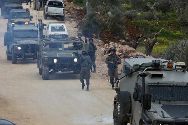 الاحتلال يفرض إغلاقا على الضفة وغزة بذريعة مواجهة كورونا