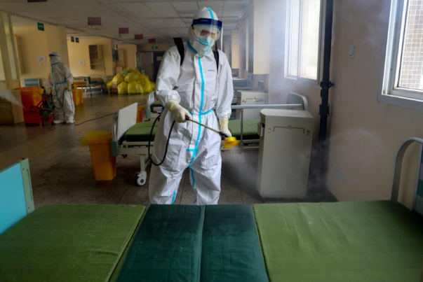 قفزة بعدد المصابين بكورونا في الصين