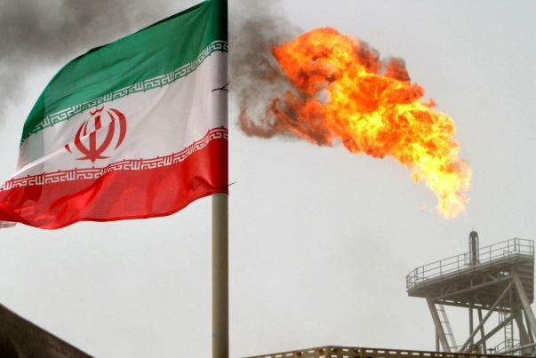 آمریکا مدت معافیت تحریمی عراق برای واردات انرژی از ایران را کاهش داد