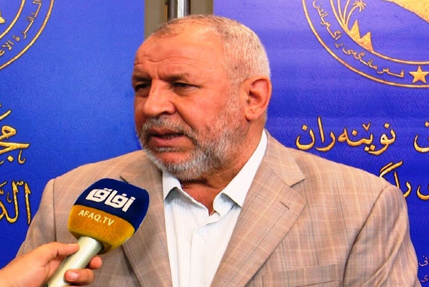 برلماني عراقي يطالب برفع الحصار الامريكي عن ايران