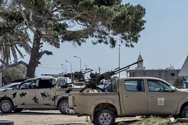کامیون‌های حامل سلاح برای نیروهای حفتر در لیبی هدف قرار داده شدند