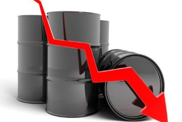 هماهنگی صادرکنندگان اصلی نفت برای حل بحران افت شدید قیمت ها