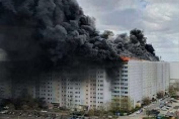 تصویری از انفجار و آتش‎سوزی مهیب ساختمانی در برلین آلمان
