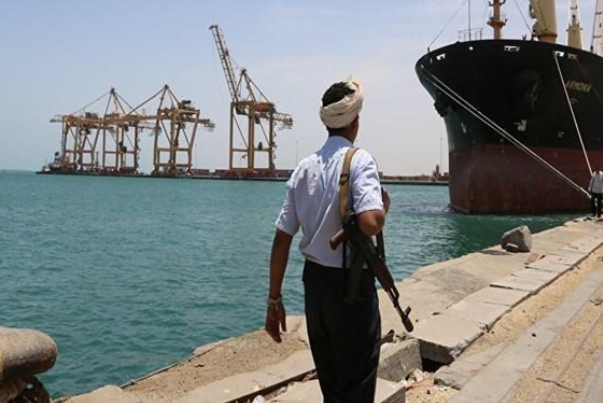 توقیف کشتی‌های حامل مشتقات نفتی به دست ائتلاف سعودی علیرغم بحران سوخت در یمن
