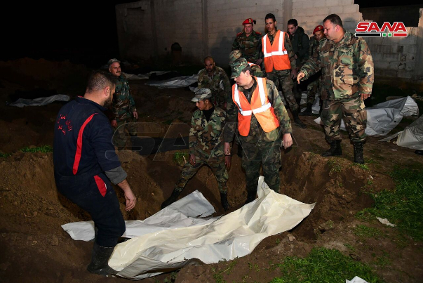 کشف گور دسته‌جمعی اجساد نظامیان ارتش سوریه در شرق این کشور