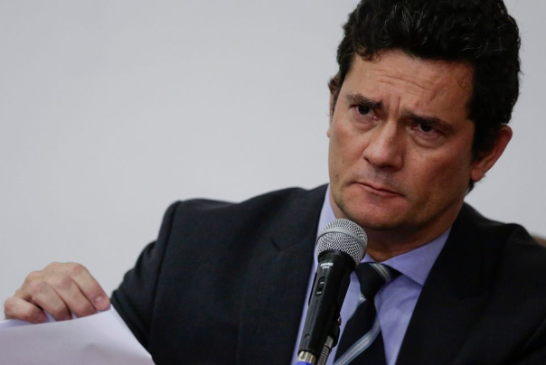 استقالة وزير برازيلي إثر تدخل الرئيس في شؤون القضاء