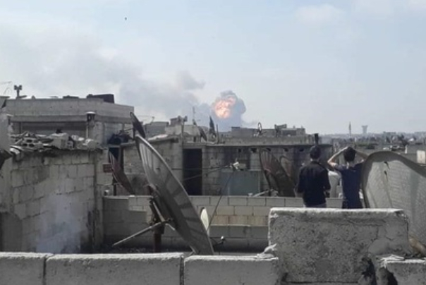 انفجارات قويّة إثر هجمات إرهابية في حمص بسوريا (فيديو)