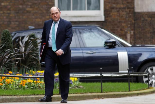 وزير الدفاع البريطاني عن إصابته بكورونا: كانت تجربة "مروعة"