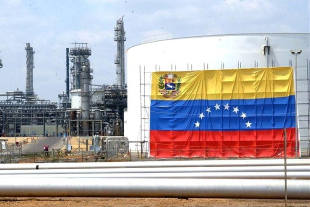 کاهش تولید نفت ونزوئلا به دلیل آتش سوزی