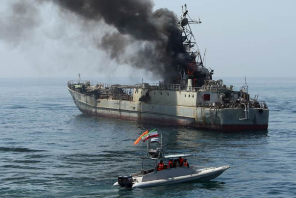 الجيش الايراني: التحقيقات مستمرة لمعرفة أبعاد حادث السفينة الحربية