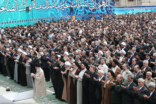 ايران تعلن إقامة صلاة عيد الفطر في الاماكن المفتوحة