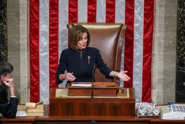 الكونغرس يلاحق ترامب مجدّدا بتهمة تصعيد حربه على أي رقابة على إدارته