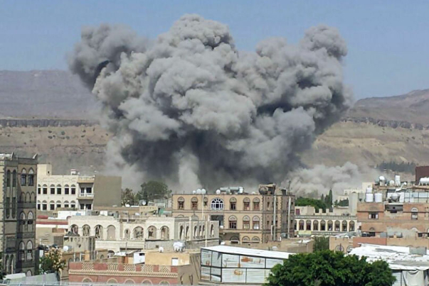 إصابة عائلة يمنية بقصف لطيران العدوان على صنعاء