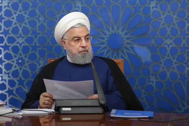 الرئيس الايراني يتحدث عن تداعيات الحظر الامريكي وكورونا على الاقتصاد