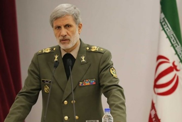 وزيرالدفاع الايراني:العدو يشعر بالرعب من قواتنا المسلحة
