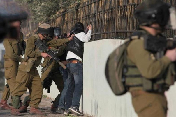 بعد مواجهات عنيفة.. الاحتلال يعتقل فلسطينيّيْن شرق القدس