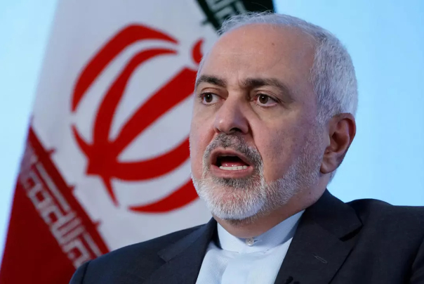 ظريف: السعودية لا تريد علاقات متكافئة مع ايران