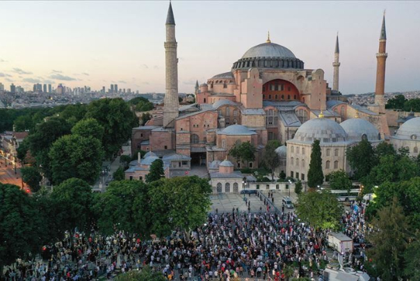 تركيا تستعد لأول صلاة جمعة في "آيا صوفيا" غدا