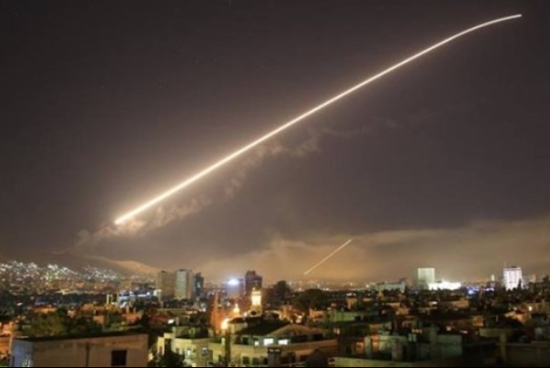 مصدر عسكري سوري: حوامات إسرائيلية استهدفت 3 نقاط متقدمة قرب القنيطرة