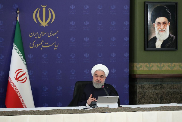الرئيس الإيراني يدعو أجهزة الدولة للاسراع في إيداع أسهم مصانعها في البورصة