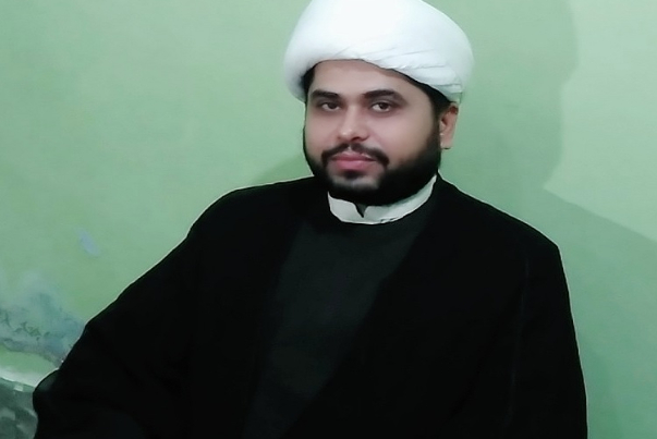 ناشط ثقافي باكستاني يُشيد بأهمية مهرجان أفلام المقاومة الدولي في ايران