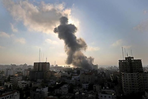 الاحتلال يقصف مواقع للمقاومة الفلسطينية بغزة