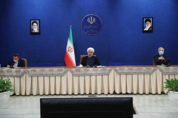 روحاني يؤكد على استمرار الجهود لإنتاج الدواء واللقاح لكورونا