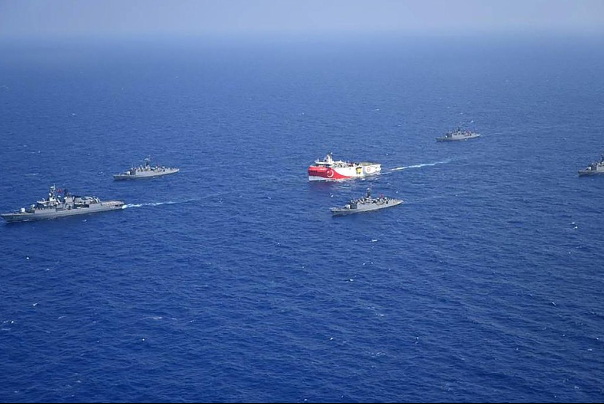 تصاعد وتيرة الخلاف بين تركيا واليونان على الحدود البحرية شرق المتوسط