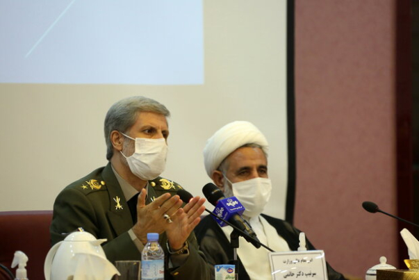 وزير الدفاع الايراني: قادرون على تصنيع أسلحة استراتيجية