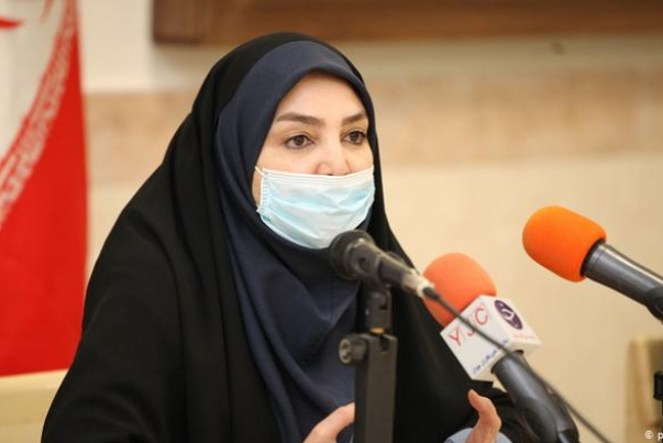 وزارة الصحة الإيرانية تؤكد رعاية الأجانب المقيمين في إيران وتقديم علاج كوفيد-19 لهم مجانا