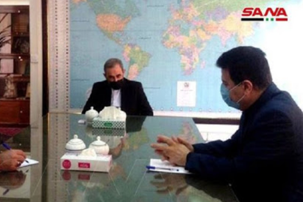 ولايتي للسفير السوري : من الضروري خروج القوات الأجنبية الموجودة على الأراضي السورية بشكل غير شرعي!