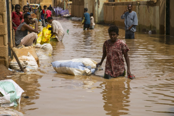 121 وفاة وتضرر أكثر من 770 ألف شخص جراء الفياضانات الأخيرة في السودان