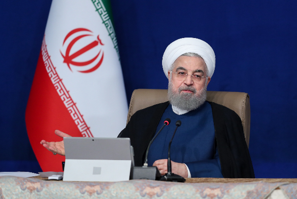 روحاني يتوعّد بردّ صارم في حال تنفيذ العقوبات الاميركية عملياً