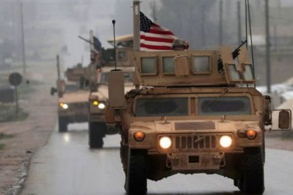 أمريكا تستمر في تعزيز قواتها في سوريا وترسل 300 شاحنة إلى قواعدها