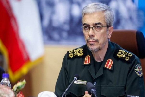 اللواء باقري: أمريكا هي مصدر حياة الكيان الصهيوني