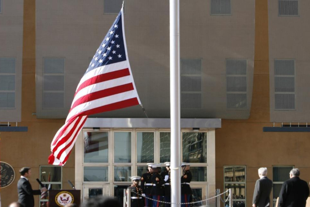 مسئول عراقی: آمریکایی‌ها عجولانه و نامفهوم در پی بستن سفارت هستند