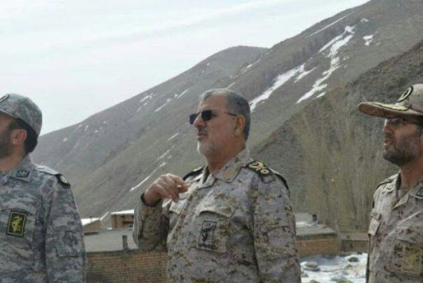 قائد القوة البرية للحرس الثوري يتفقد الحدود الايرانية مع قره باغ