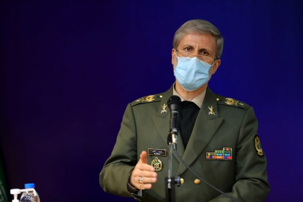 العميد حاتمي: الحظر أدى الى ازدهار المواهب في ايران