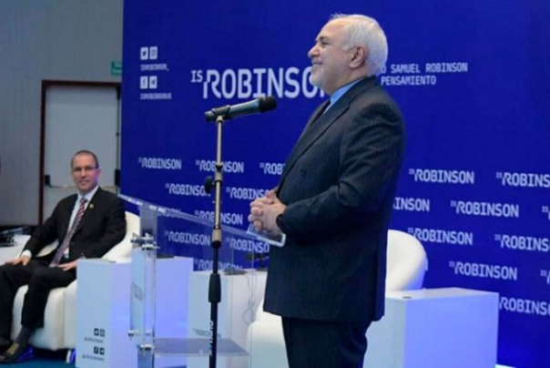 ظريف من كاراكاس: امريكا فقدت السيطرة على مجريات الأحداث في العالم