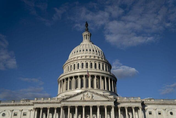 دموکرات‌ها دوباره کنترل مجلس نمایندگان آمریکا را به دست گرفتند
