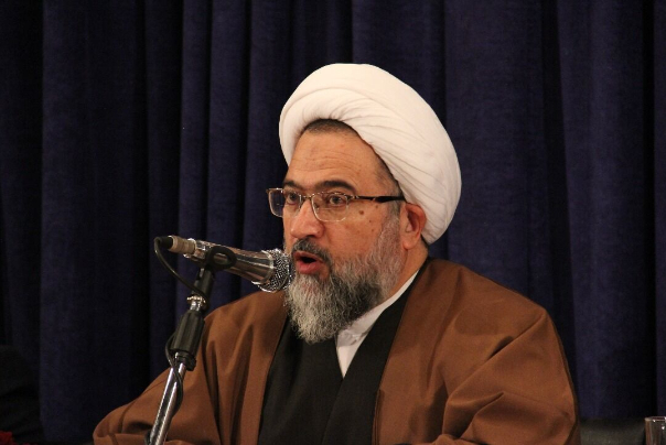 عالم دين ايراني يوجّه رسالة إلى البابا بشأن الاساءة للرسول محمد (ص)