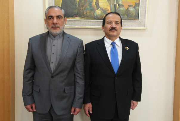 دیدار سفیر ایران در یمن با وزیر خارجه این کشور