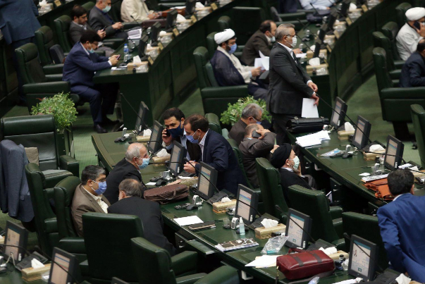 البرلمان الايراني يصادق على قانون "إلغاء العقوبات"