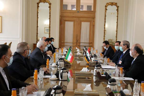 ظريف يؤكد للمقداد دعم ايران لمفاوضات السلام السورية في آستانا