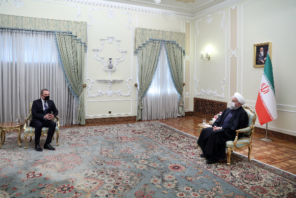 روحاني يؤكد على دعم إيران سيادة أذربيجان على أراضيها